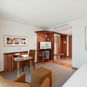 Superior Queen Room
