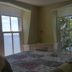 Deluxe Double Room with Sea View (3rd Floor)