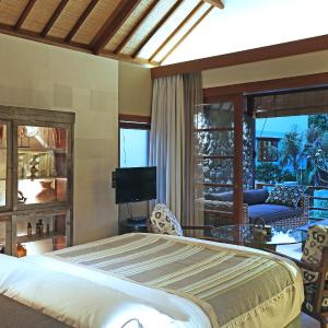 Garden Suite with Bath Tub and Daily Afternoon Tea 
