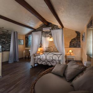 Suite with Spa Bath