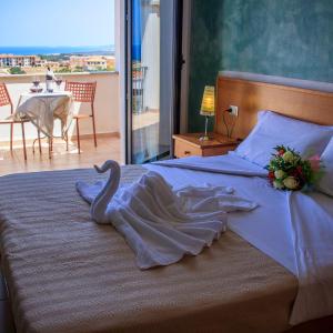 Double Room with Balcony and Sea View
