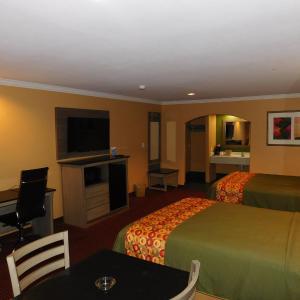 Queen Room with Two Queen Beds - Non-Smoking