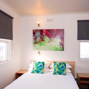 Family Room with Shared Bathroom and Free Welcome Drink For Two Guests