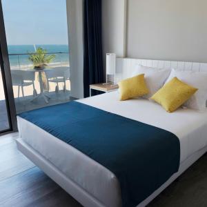 Double Room with Balcony and Sea View