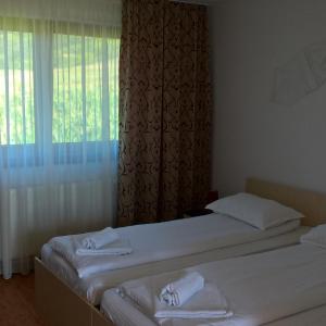 Twin Room with Bathroom
