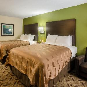 Standard Queen Room with Two Queen Beds - Non-Smoking