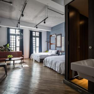 Deluxe Quadruple Room