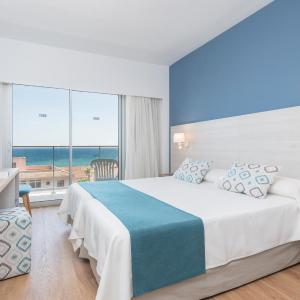 Double Room (1 Adult)