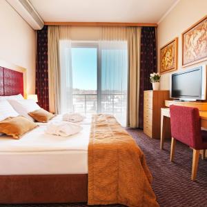 Presidential Suite with Balcony