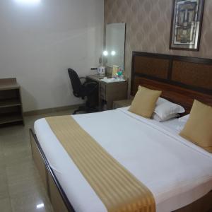 Deluxe Double or Twin Room