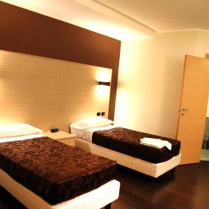 Twin Room with Private Bathroom