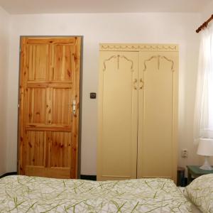 Quadruple Room with Private Bathroom