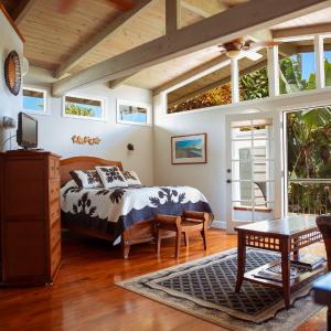Deluxe Suite with Sea View