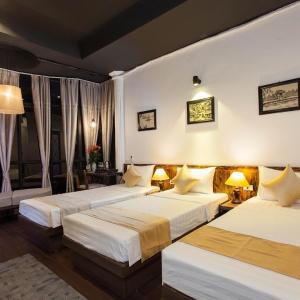 Luxury Triple Room