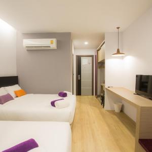 Triple Room with Pool View