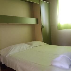 Bungalow (4 Adults)