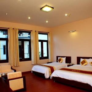 Suite with Balcony