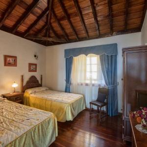 Double Room with Extra Bed (3 Adults)