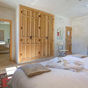 Deluxe Double or Twin Room with Mountain View