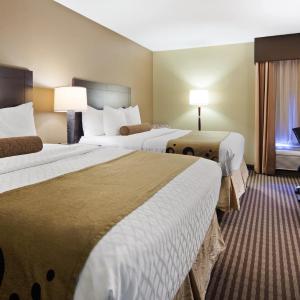 Queen Room with Two Queen Beds - Non-Smoking