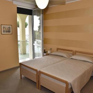 Double or Twin Room with Shared Terrace