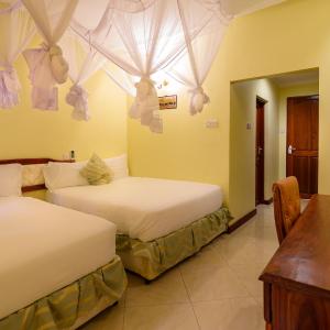 Twin Room with Balcony