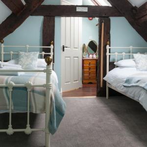 Small Twin Room