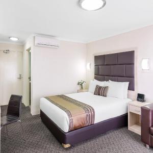 Executive Queen Room