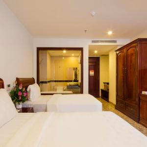 Deluxe Double Room with Balcony and City View