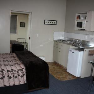 One-Bedroom Apartment - C