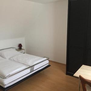 Apartment with Shower