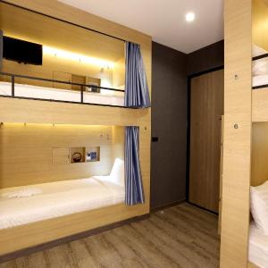 Bed in 6-Bed Mixed Dormitory Room