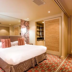 Executive King Suite