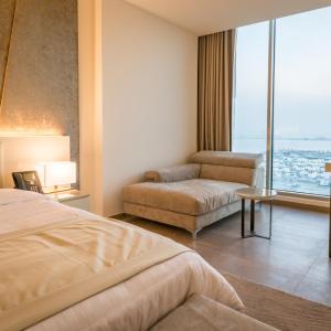 Deluxe Sea View King Room 