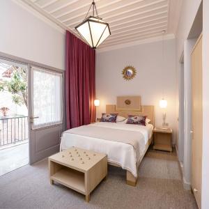 Honeymoon Suite with Balcony