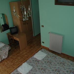 Triple Room with Private Bathroom