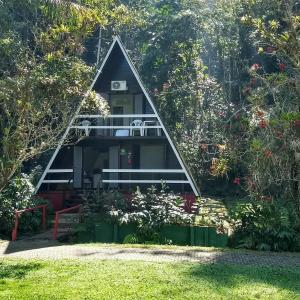 Bungalow with Garden View
