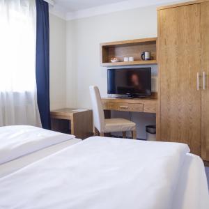 Comfort King Room