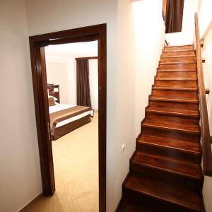 DUPLEX 4* CU TERASA SI JACUZZI EXTERIOR INCALZIT