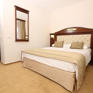 Double Room with Balcony 4****