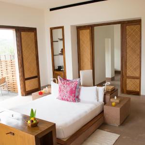 Standard Suite with Ocean View