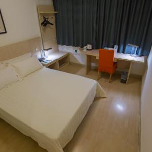 Mainland Chinese Business Double Room C
