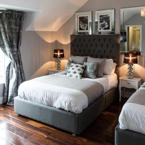 Large Twin Room