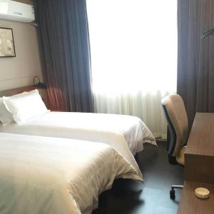 Twin Room A
