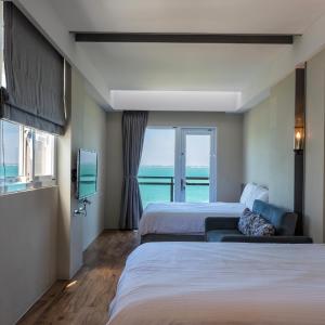 Quadruple Room with Sea View