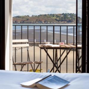 Double Room with Balcony and Sea View