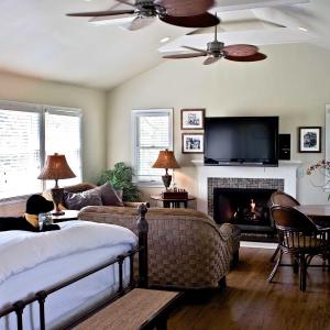 Suite Twenty - Dog-Friendly