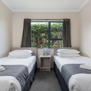 Ground Floor 2Bed unit 3Beds P