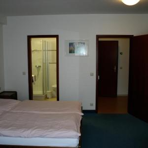Apartment (4 Adults)