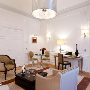 Deluxe Junior Suite